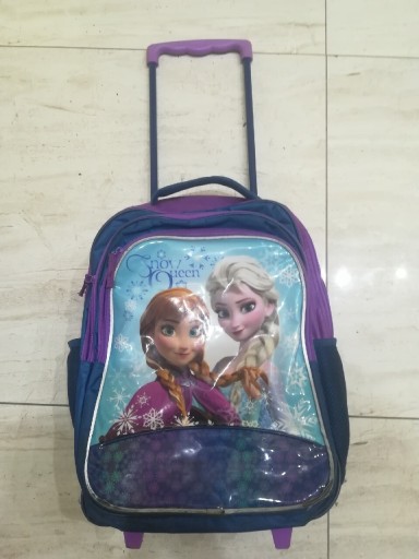 Zdjęcie oferty: Plecak szkolny dla dziewczynki na kółkach