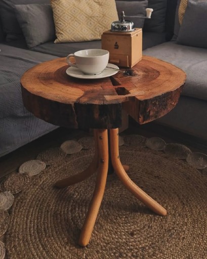 Zdjęcie oferty: Stolik kawowy z jesionu 