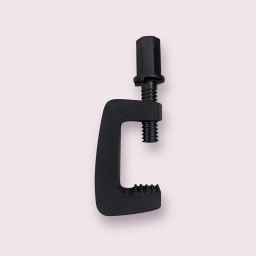 Zdjęcie oferty: Logitech G920 – zamienny uchwyt (replacement clamp) do kierownicy