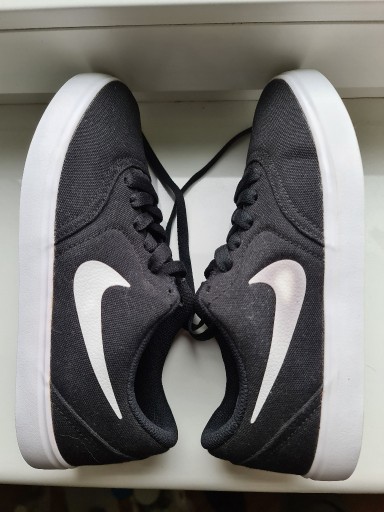 Zdjęcie oferty: Buty NIKE SB CHECK CNVS (GS) 