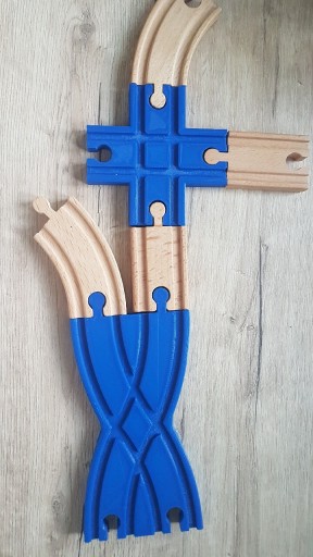Zdjęcie oferty: Rozjazdy i łączniki do toru drewnianego Ikea Lidl