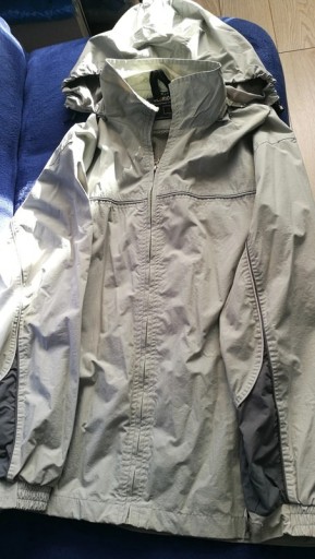 Zdjęcie oferty: Kurtka męska wiosenna, lekka waterproof XL