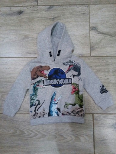 Zdjęcie oferty: Nowa bluza Jurassic World roz 92