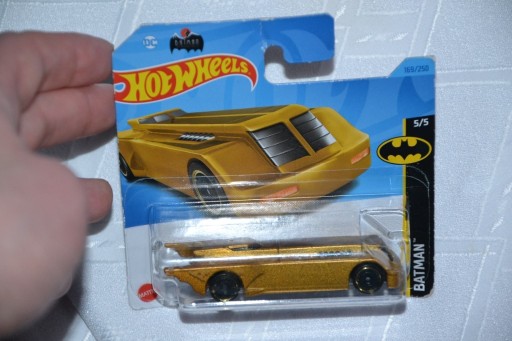 Zdjęcie oferty: Hot Wheels Batman batmobile Animated Series gold