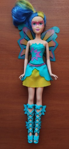 Zdjęcie oferty: Barbie Superbohaterka Motyla Bliźniaczka 
