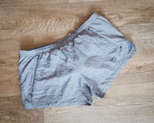 Zdjęcie oferty: Spodenki do biegania Nike running short M 38 10