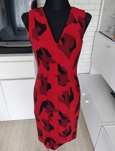 Zdjęcie oferty: Czerwona sukienka wzory H&M 36 