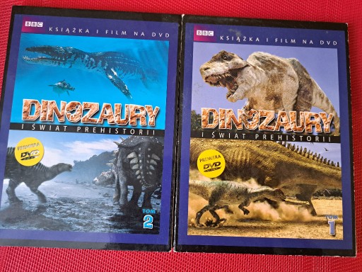 Zdjęcie oferty: Dinozaury i świat prehistorii Książka + DVD tom 1 
