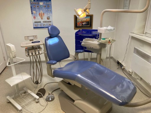 Zdjęcie oferty: Unit stomatologiczny i fotel stomatologiczny 