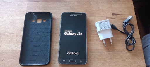 Zdjęcie oferty: Samsung Galaxy j3