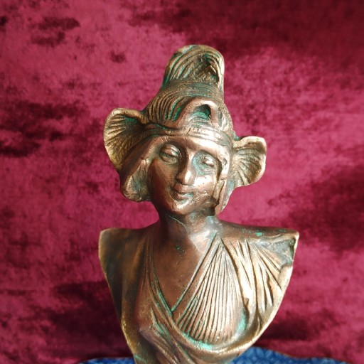 Zdjęcie oferty: Figurka mosiężna na cokole Salomea popiersie mosiądz miedź vintage