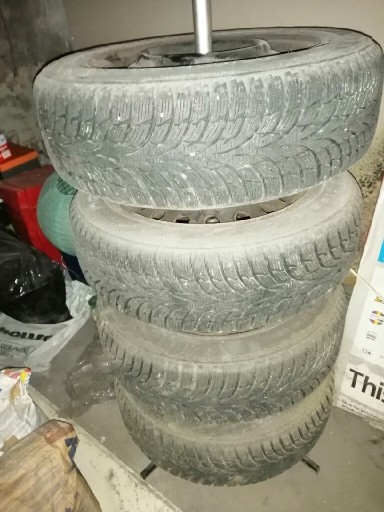 Zdjęcie oferty: Opony zimowe Nokian WR D3  185/65 R15 92T XL 