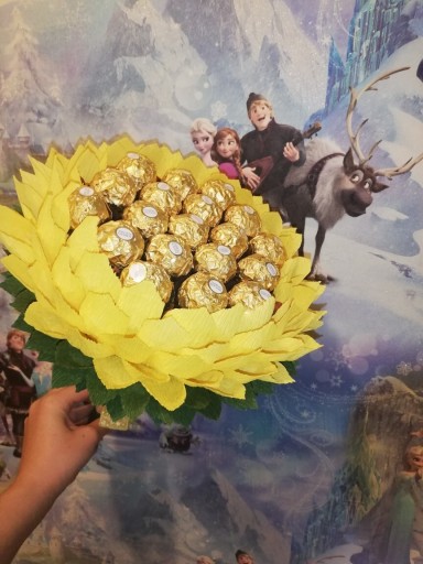 Zdjęcie oferty: Słonecznik z cukierkami Ferrero 