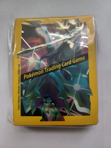 Zdjęcie oferty: Pokemon koszulki na karty ETB Zacian Zamazenta