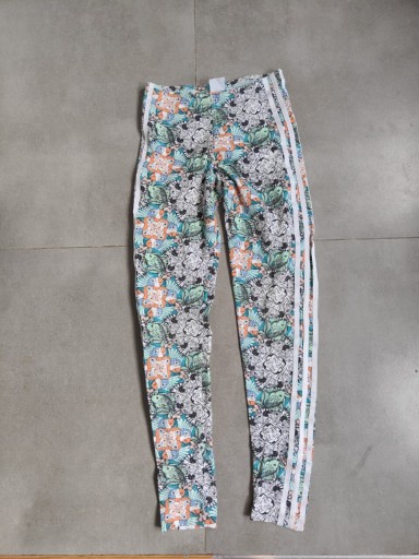 Zdjęcie oferty: Legginsy 164 cm adidas zwierzęta 