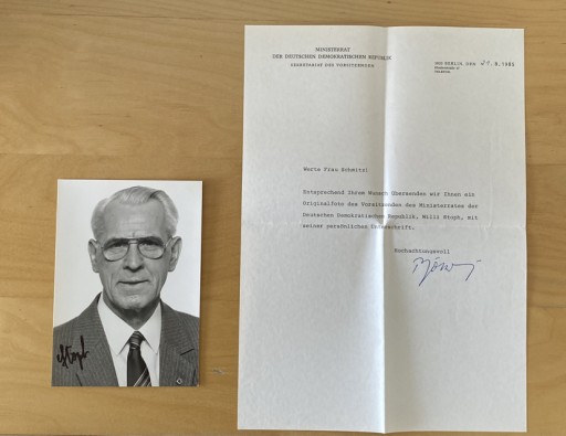 Zdjęcie oferty: Willi Stoph premier NRD autograf+list z kancelarii