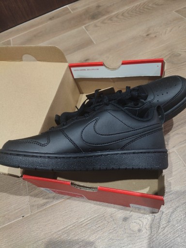 Zdjęcie oferty: Nike court borough low recraft r36 23cm