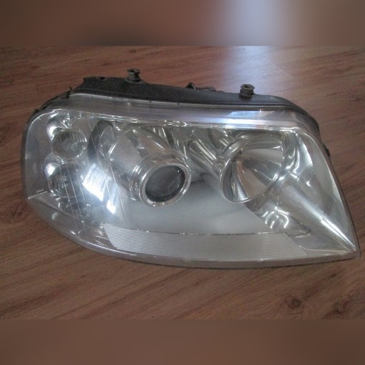 Zdjęcie oferty: Lampa prawa VW SHARAN Seat Alhambra Xenon Europa