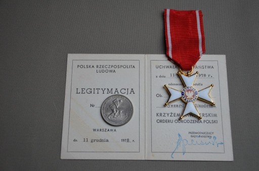 Zdjęcie oferty: Krzyż Polonia Restituta + legitymacja