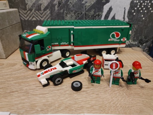 Zdjęcie oferty: LEGO City 60025 "Ciężarówka ekipy wyścigowej"