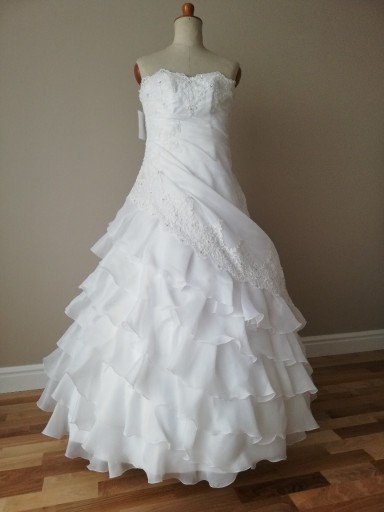 Zdjęcie oferty: Suknia ślubna HISZPANKA biała falbany 44 OKAZJA