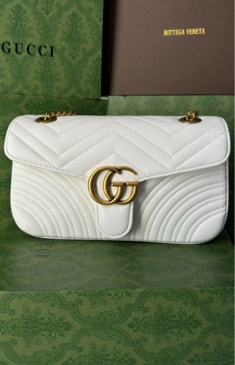 Zdjęcie oferty: Skórzana torebka Gucci GG Marmont biała