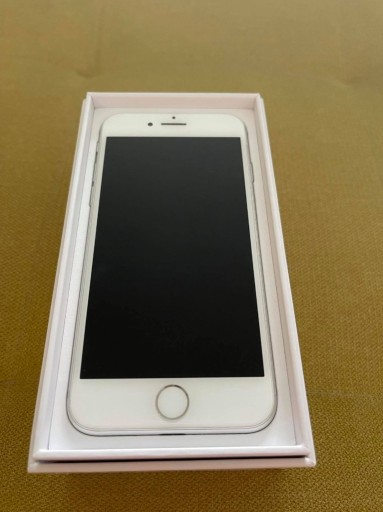 Zdjęcie oferty: Iphone 8 128GB BIAŁY