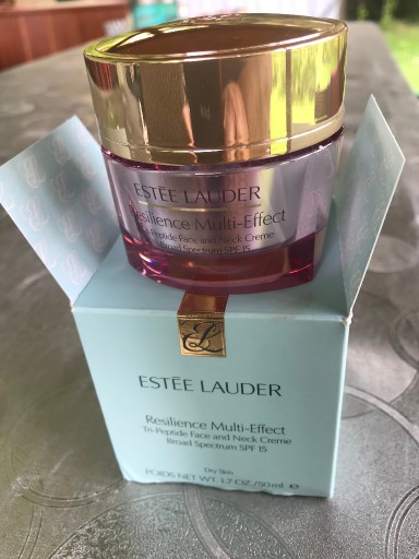 Zdjęcie oferty: Krem do twarzy Estee Lauder 30+