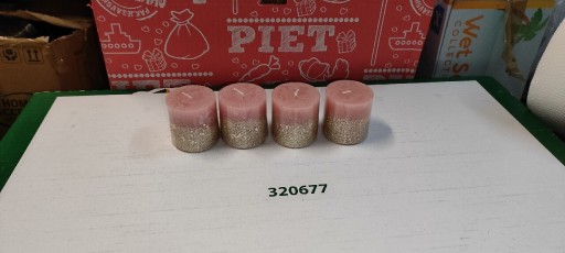 Zdjęcie oferty: Świece brokatowe świąteczne różne kolory 