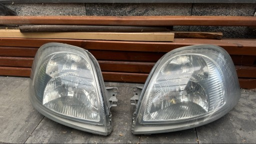 Zdjęcie oferty: Lampy przód Renault Master II 2 komplet oryginał