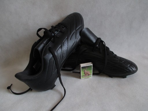 Zdjęcie oferty: BUTY PIŁKARSKIE KORKI  ADIDAS  COPA  PURE 4  NOWE FR 42