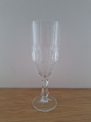 Zdjęcie oferty: kieliszek do wina  