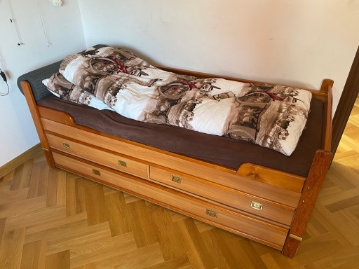 Zdjęcie oferty: Piętrowe łóżko młodzieżowe wraz z Mega materacem 