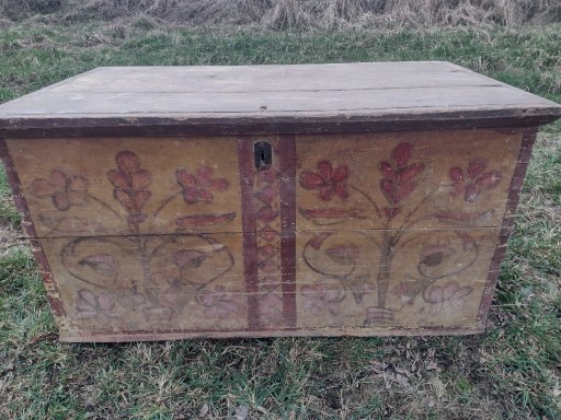 Zdjęcie oferty: Stary kufer drewniany skrzynia posag malowany