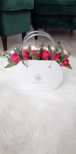 Zdjęcie oferty: Flowerbox torebka kwiaty róże prezent ślub i inne 