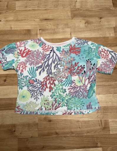 Zdjęcie oferty: T-shirt 134 cm na dziewczynkę