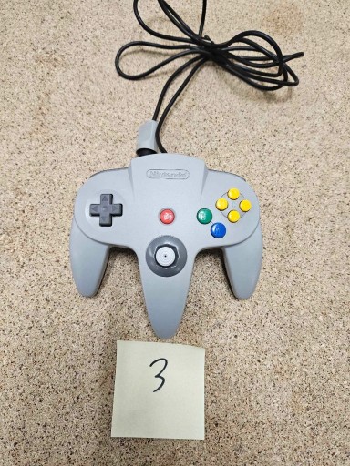 Zdjęcie oferty: Pad kontroler oryginał NUS-005 Nintendo 64 szary