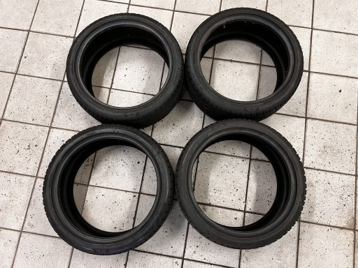 Zdjęcie oferty: 4 opony 225/40/19 Kumho WinterCraft KW27