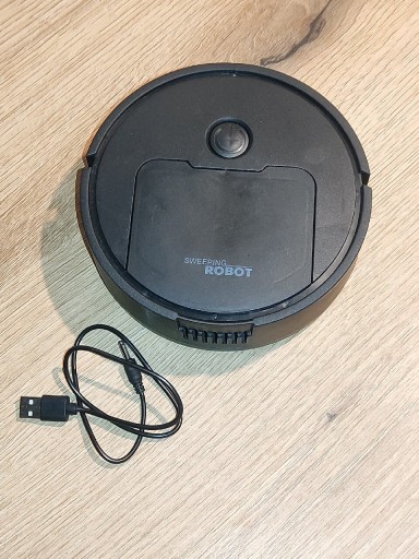 Zdjęcie oferty: Mini robot sprzątający z dwoma szczoteczkami