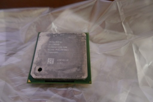 Zdjęcie oferty: Intel Celeron 2,40 / 128 /400 SL6VU