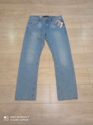 Zdjęcie oferty: Spodnie  jeans straight leg regular fit W37, L34