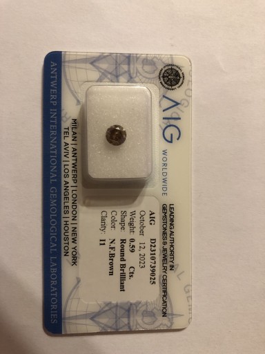 Zdjęcie oferty: Diament z certyfikatem AIG , 0,59 Ct karata 