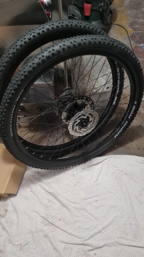 Zdjęcie oferty: Koła 29 Boost + kaseta SLX M7100 + Schwalbe Rapid Rob + tarcze SM-RT10