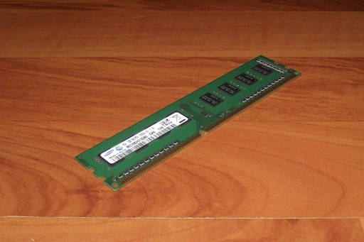 Zdjęcie oferty: Pamięć DDR3 1GB Samsung 1333MHz (PC3-10600)