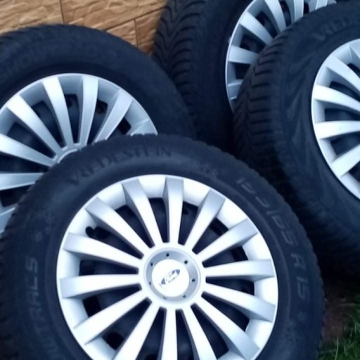 Zdjęcie oferty: Komplet kół zimowych 195/65r15  92t