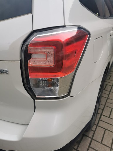 Zdjęcie oferty: Lampa prawy tył Subaru Forester 2017