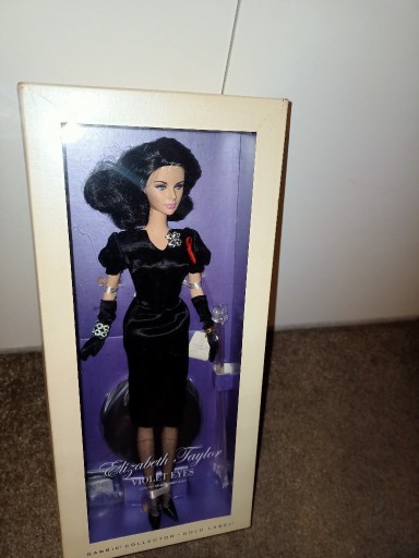 Zdjęcie oferty: Barbie collector Elisabeth Taylor Violet Eyes NRFB