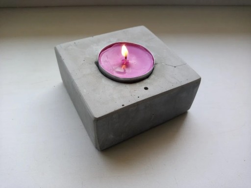 Zdjęcie oferty: Świecznik z betonu/gipsu