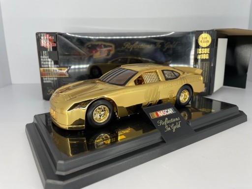 Zdjęcie oferty: 1:24 Nascar 24k Gold Ford #94 