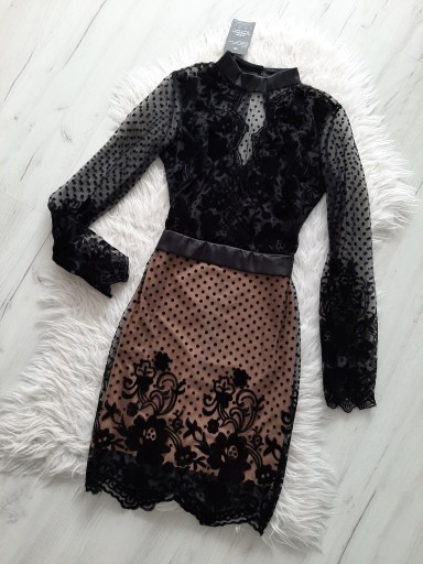 Zdjęcie oferty: Piękna czarna koronkowa sukienka S 36